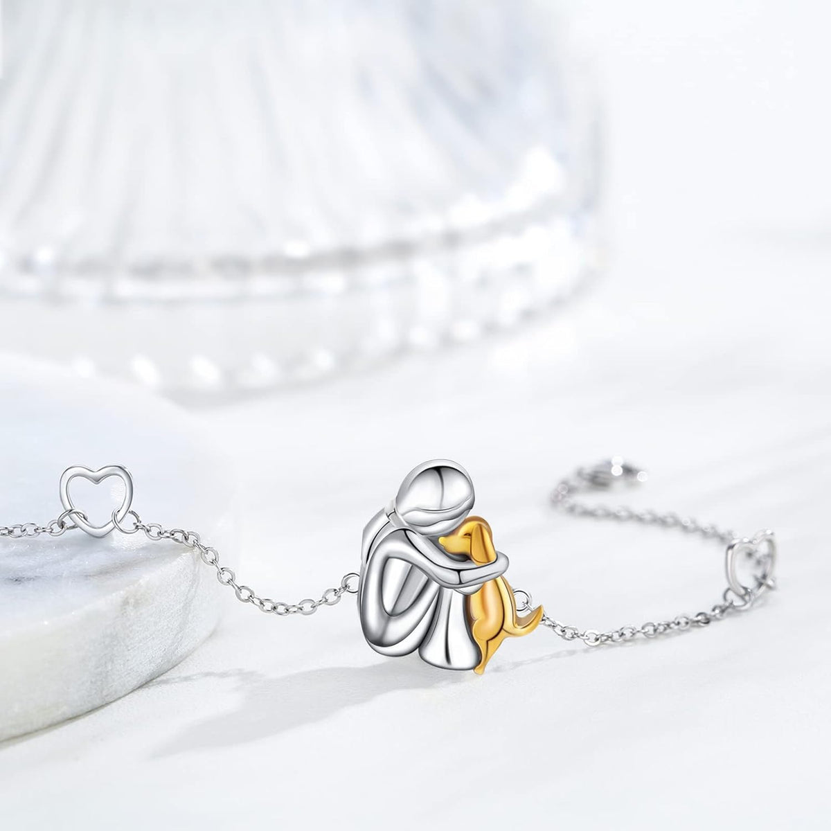 Adjustable Lucky Charm Bracelet – Simple & Charming