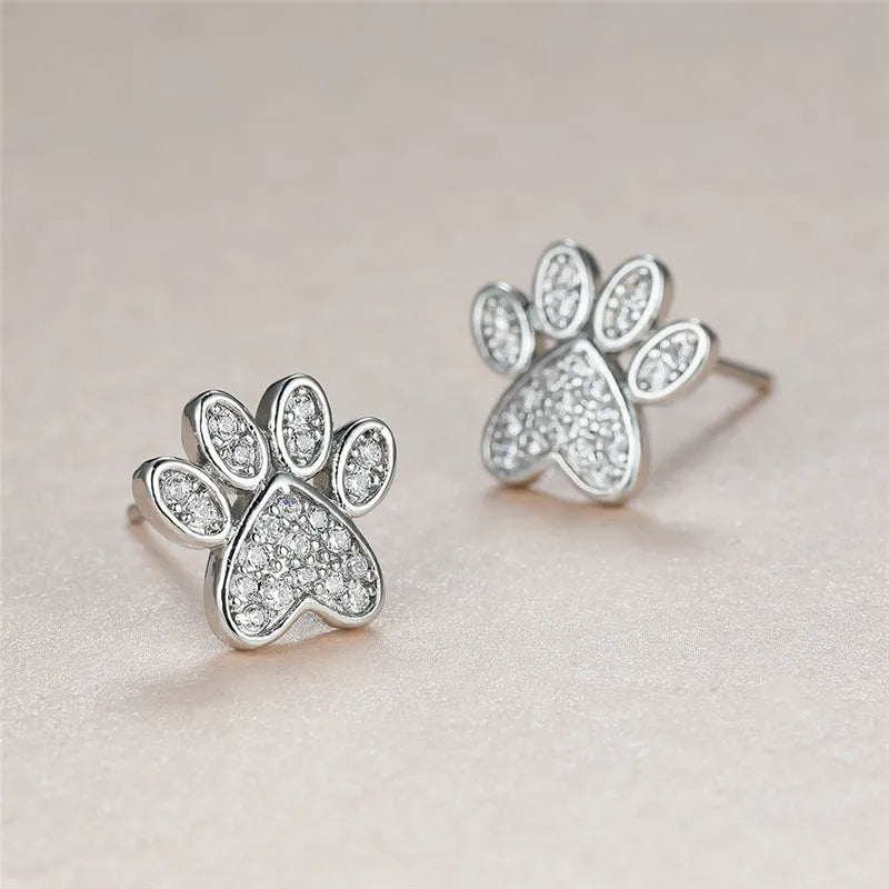 White Zirconia Paw Stud Earrings – Heart Design