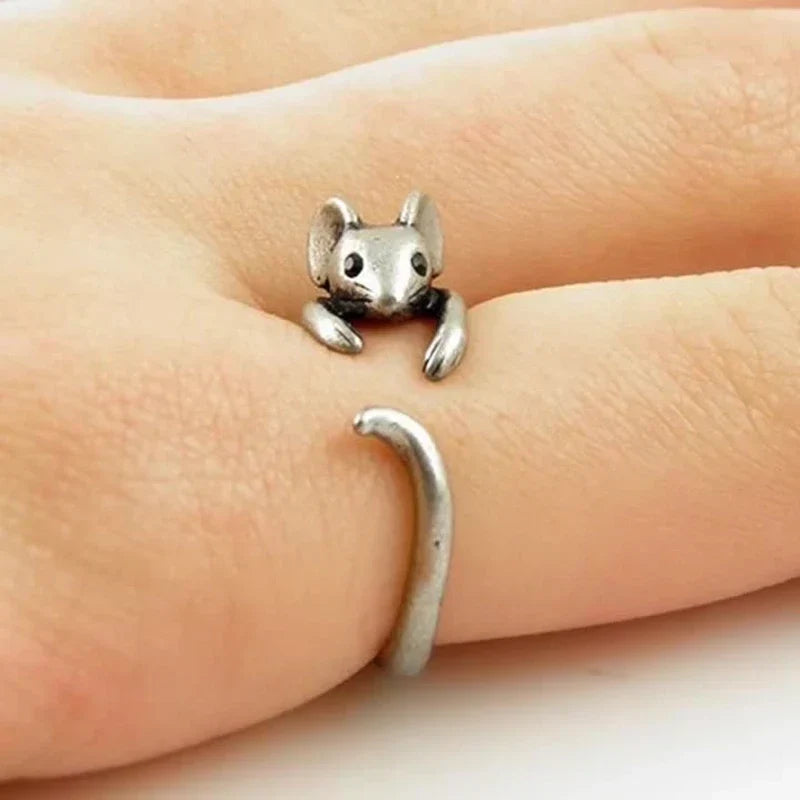 Adorable Mouse Wrap Ring – Adjustable Vintage Jewellery